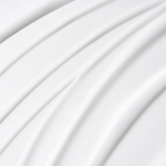 Textured close-up of Purito bamboo cream for hydration, showcasing its rich, creamy consistency ideal for deep moisture.