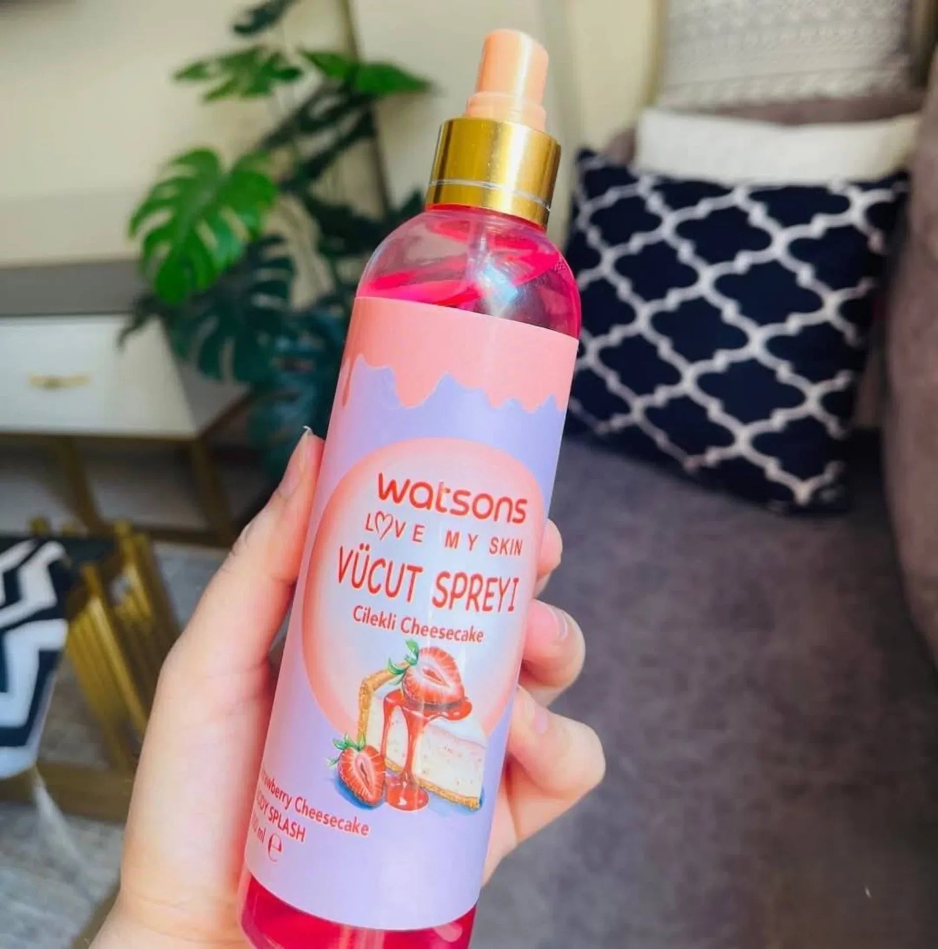 Watsons Brightening Body Lotion 250ml - Pinky Rose Glow | Deep Hydration & Radiant Skin - Body Lotion - Watsons -- United Arab Emirates -- Pinky Cosmetics