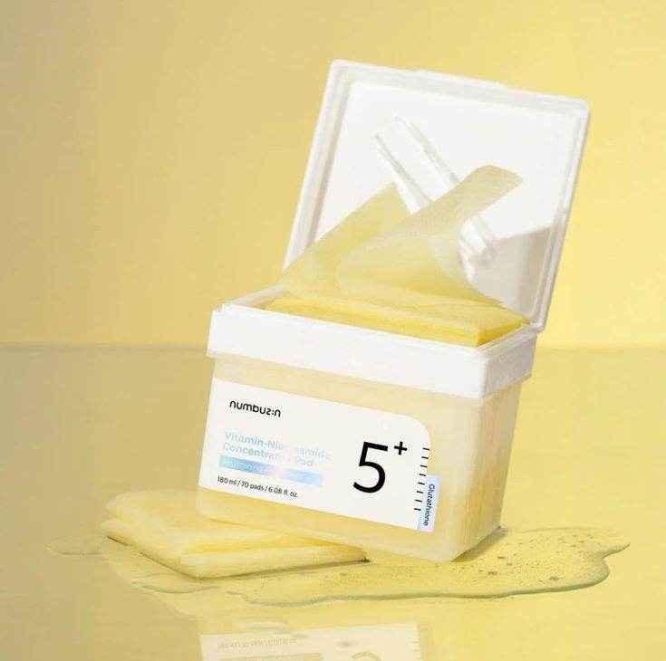 Numbuzin 5+ Vitamin-Niacinamide Pads (70 Pads) - Toner Pads / Exfoliating Pads - Numbuzin -- United Arab Emirates -- Pinky Cosmetics