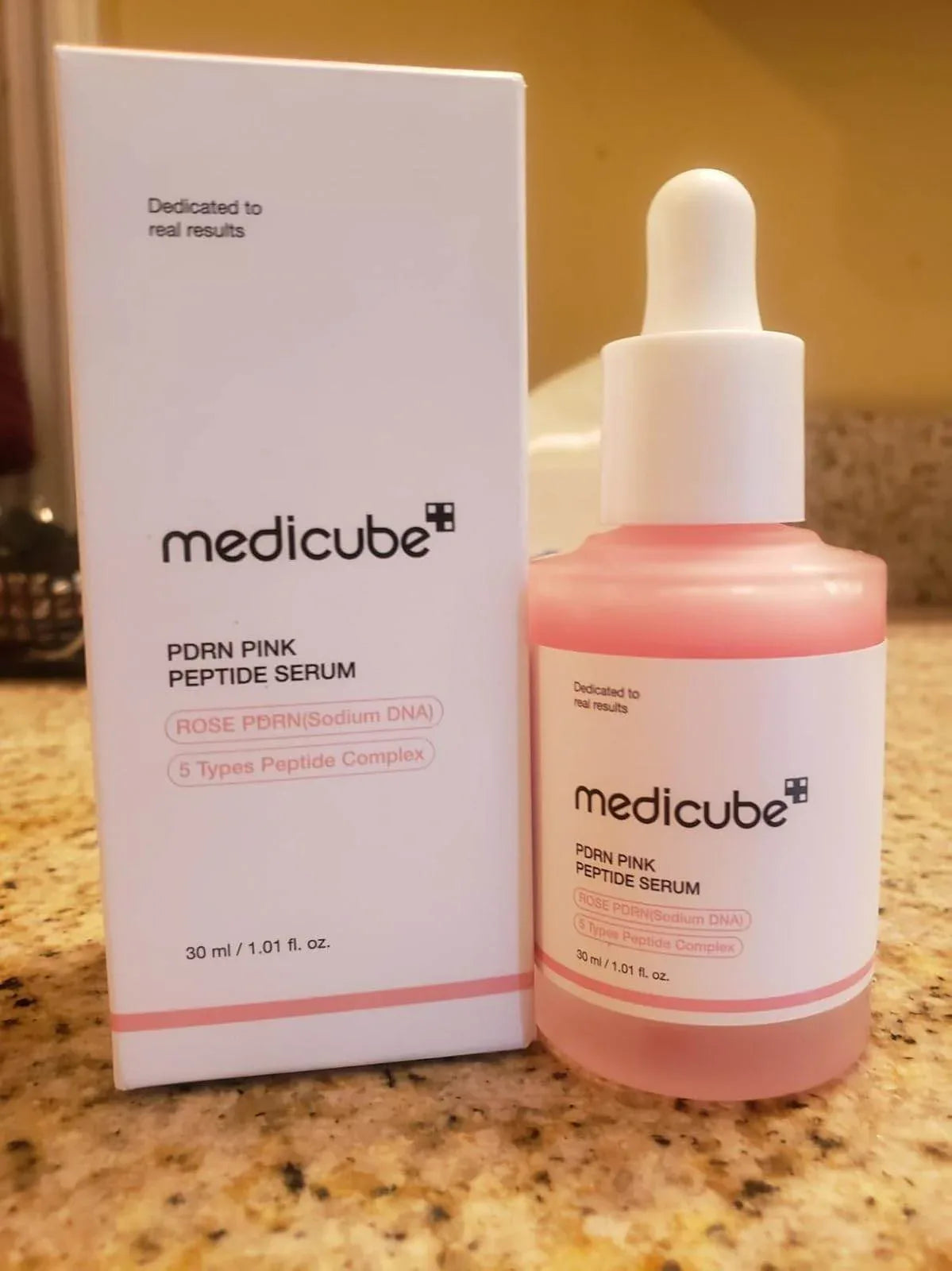 Medicube PDRN Pink Peptide Serum - Rose DNA & 5 Peptides 30ml - Anti-Aging Serum - Medicube -- United Arab Emirates -- Pinky Cosmetics