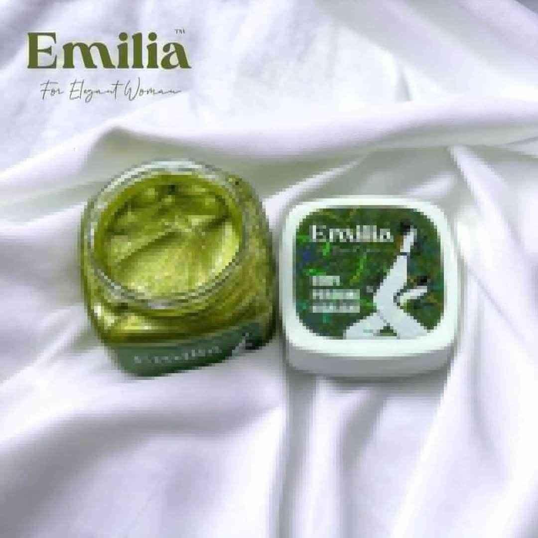 Emilia High Light Body Perfume for Radiant Elegance - - Pinky Cosmetics -- United Arab Emirates -- Pinky Cosmetics