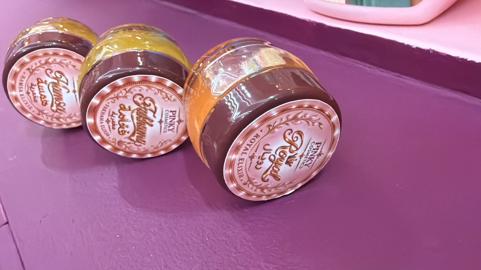 Pinky Makhmaria - Hamsa, Fakhama & Royal Elixir Pinky Cosmetics Makhmaria  Pinky Cosmetics